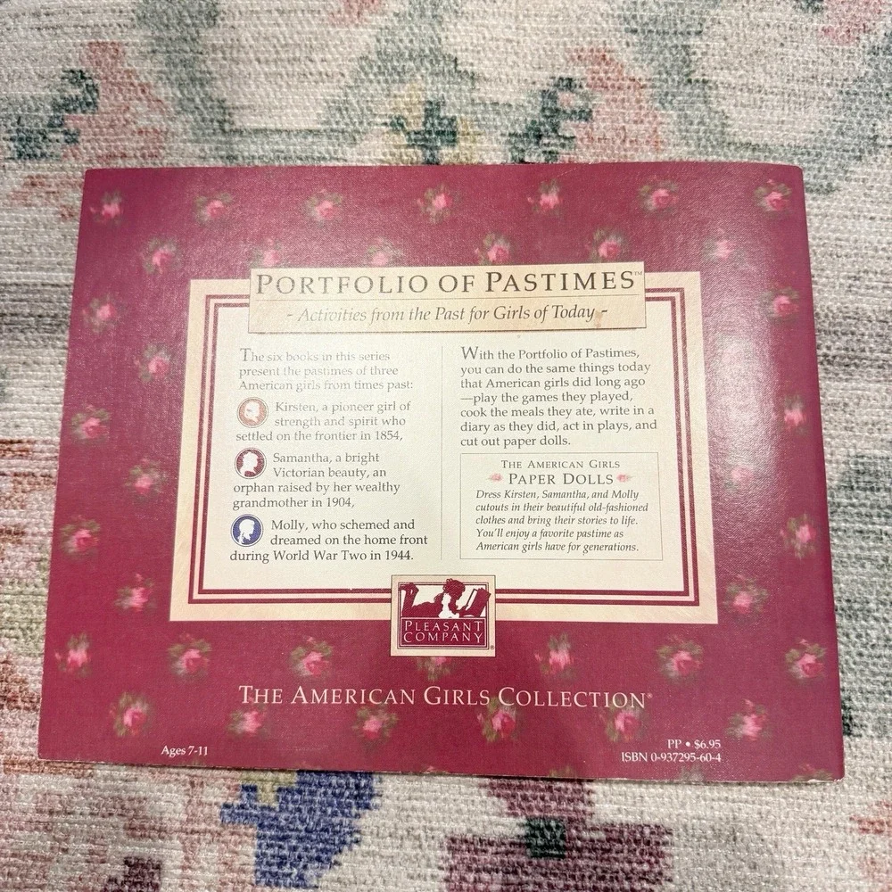 VTG American Girl Paper Dolls Book Pleasant Company Kirsten Samantha Molly